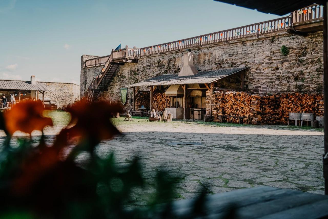 Castle * Narva