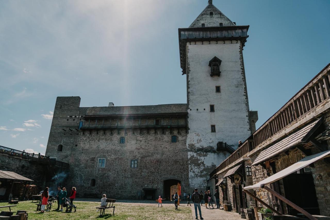 Apartment Castle Narva